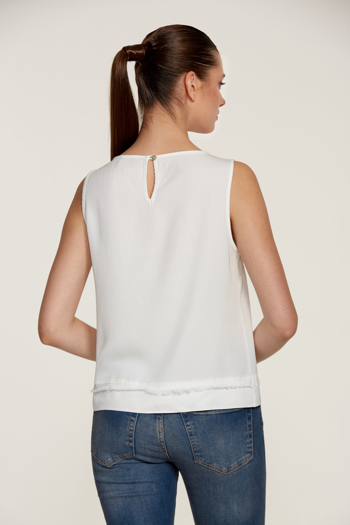 BEYAZ