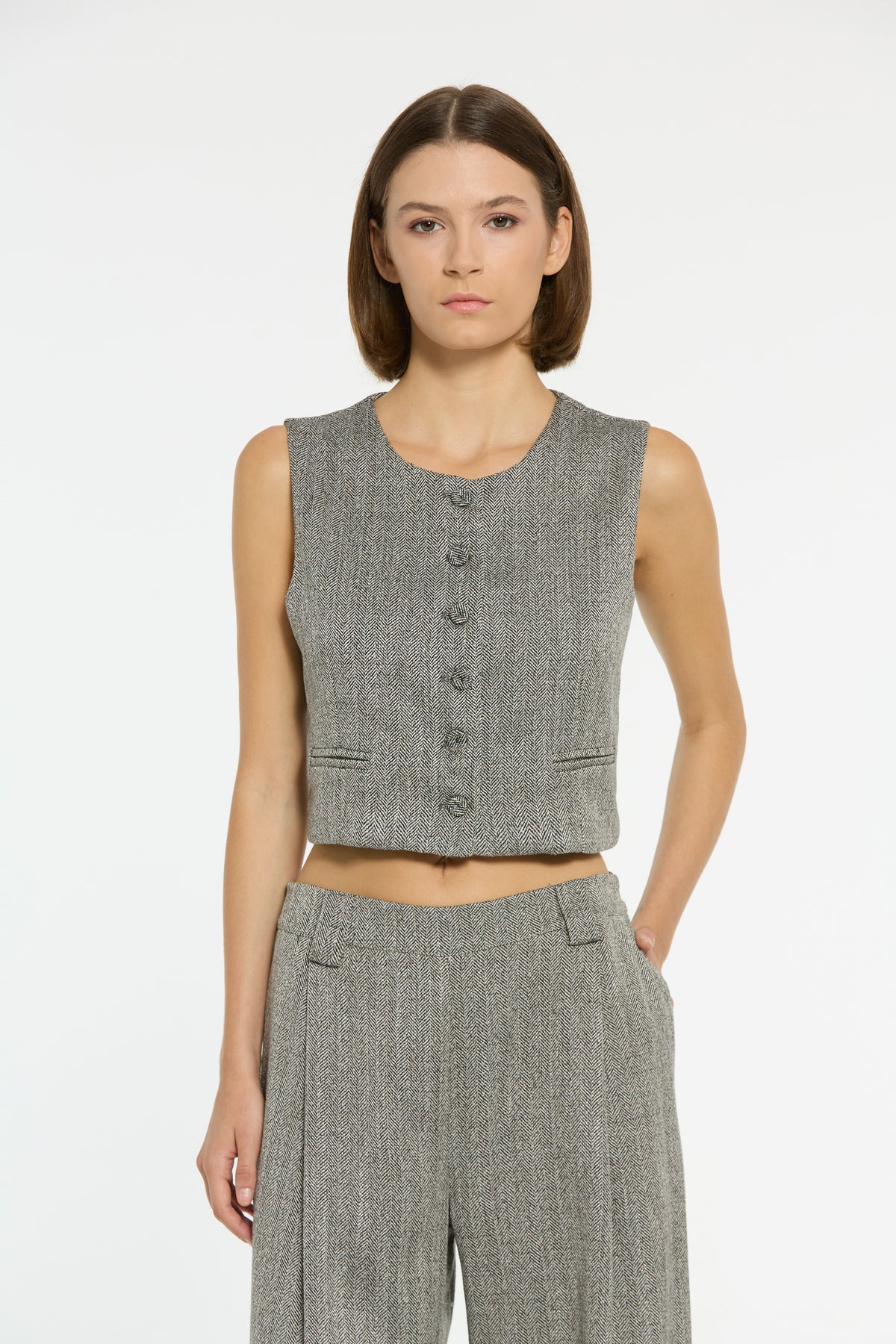 GRİ