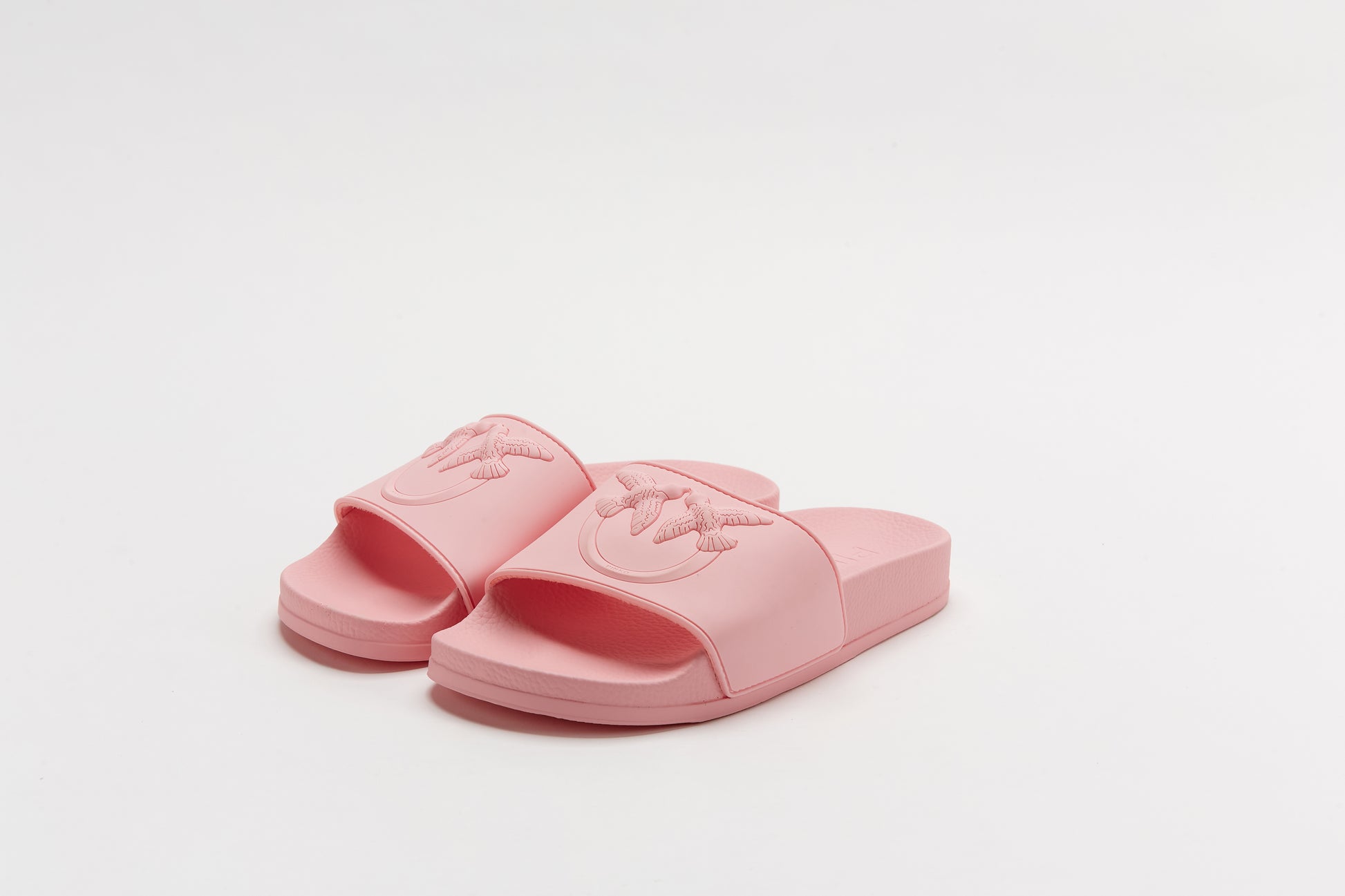 PEMBE