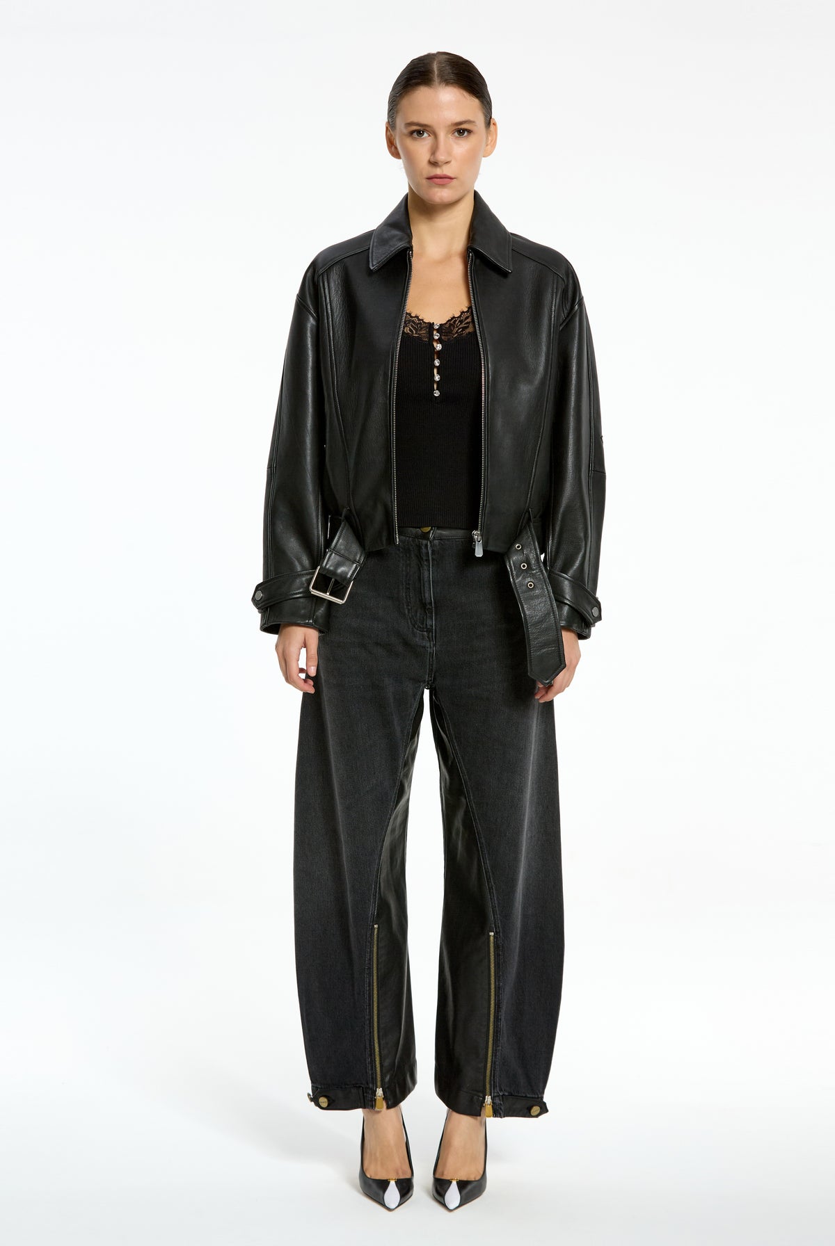 SİYAH